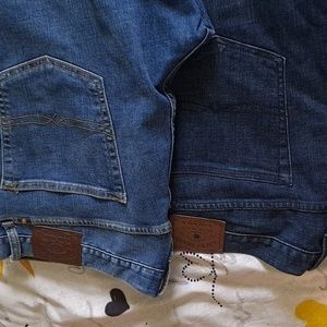 2 pair Lucky brand jeans